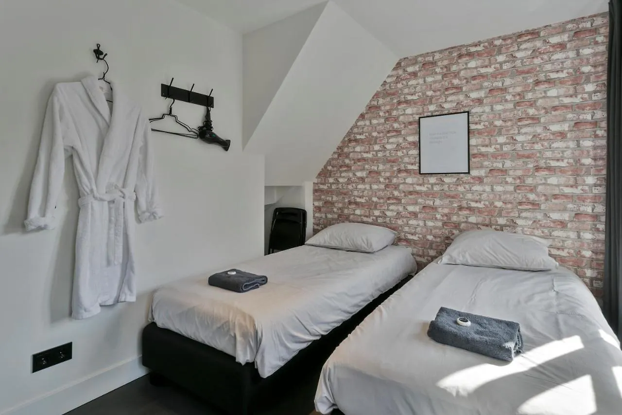 Winston B&B Eindhoven 3*,
